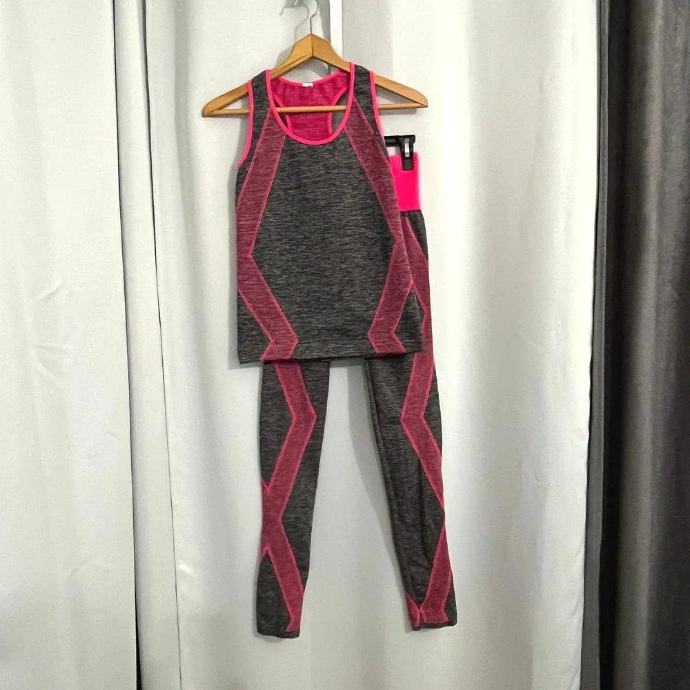 New Mix Activewear Set Womens One Size‎ Grey Neon Pink Leggings Sports Top Gym